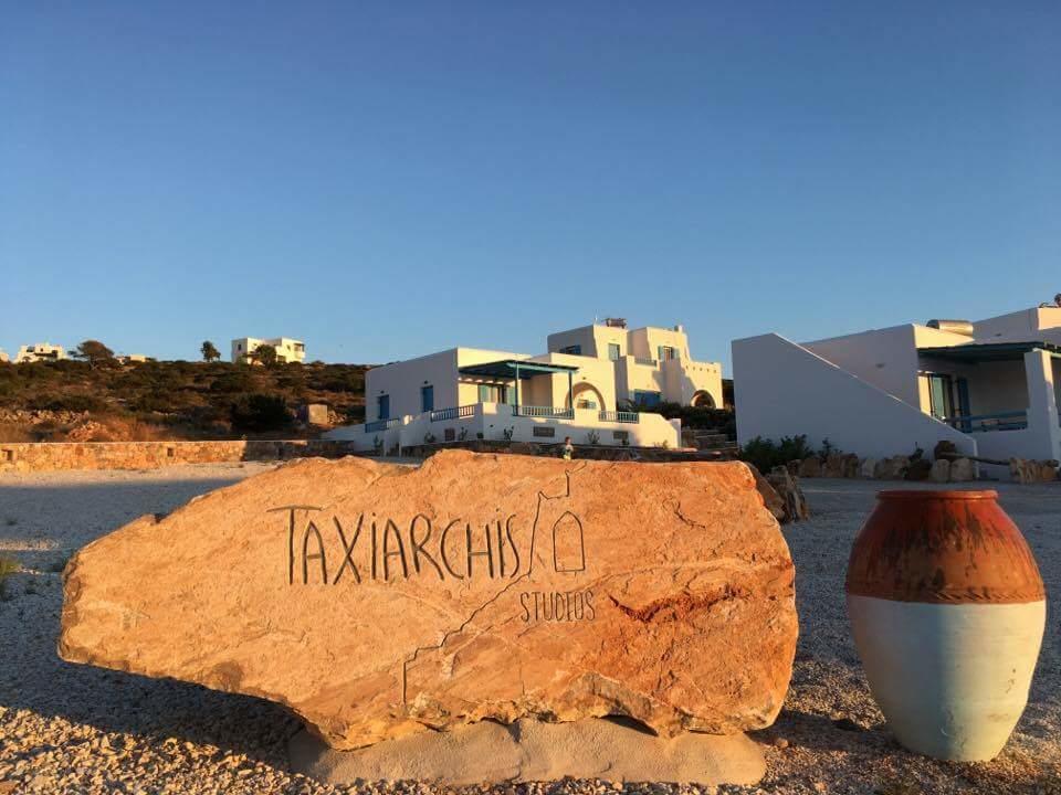 Taxiarchis Studios Agios Georgios  Extérieur photo